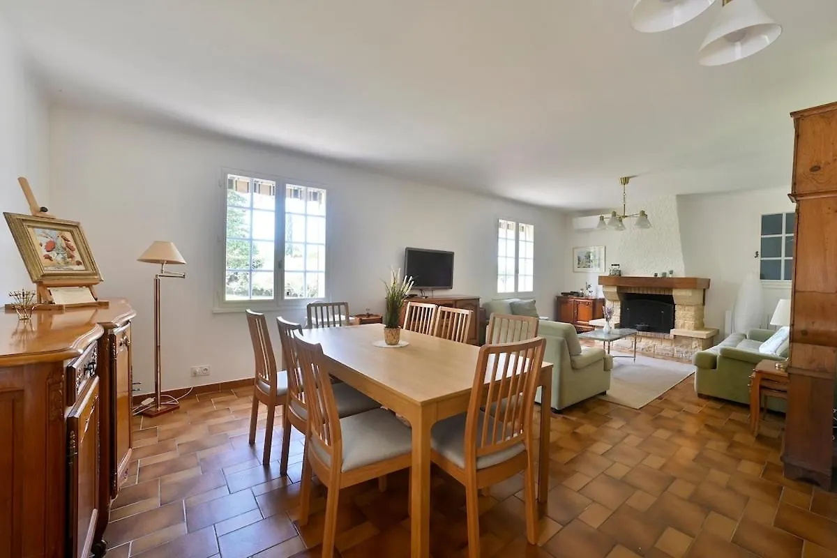 Holiday home Villa Marie-Rose Saint Didier  France