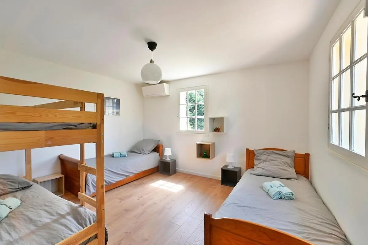 Villa Marie-Rose Saint Didier  Holiday home